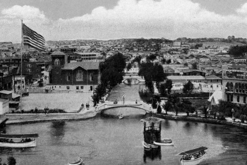 Venice Canals Lagoon 1900's courtesy of LMU library